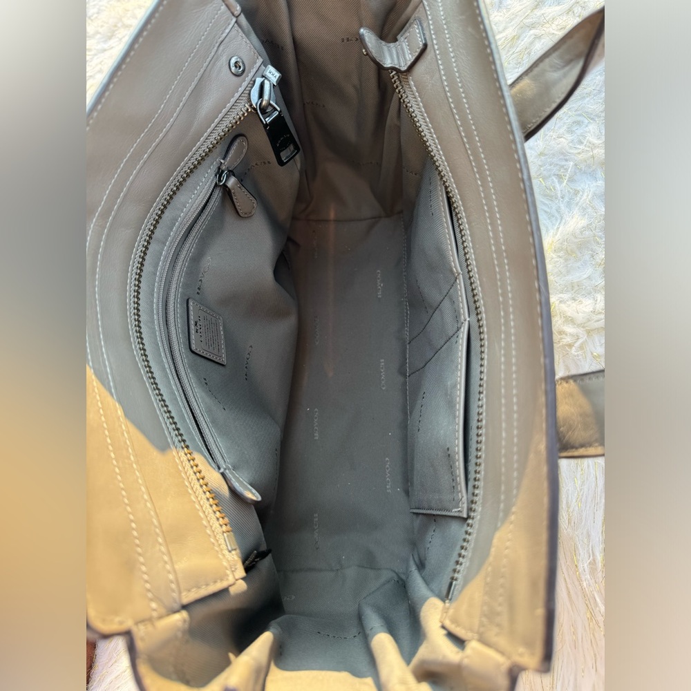 Coach Swagger Bag - Picture 4 of 7
